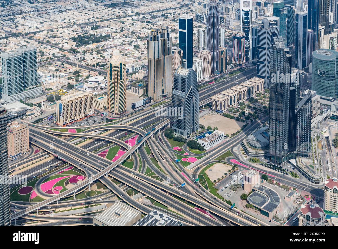 Vista dello skyline dalla piattaforma visitatori al 124° piano, ad un'altezza di 450 m, Burj Khalifa, l'edificio più alto del mondo, alto 830 m, grattacielo, skyline, Dubai, Emirati Arabi Uniti, Medio Oriente, Asia Foto Stock