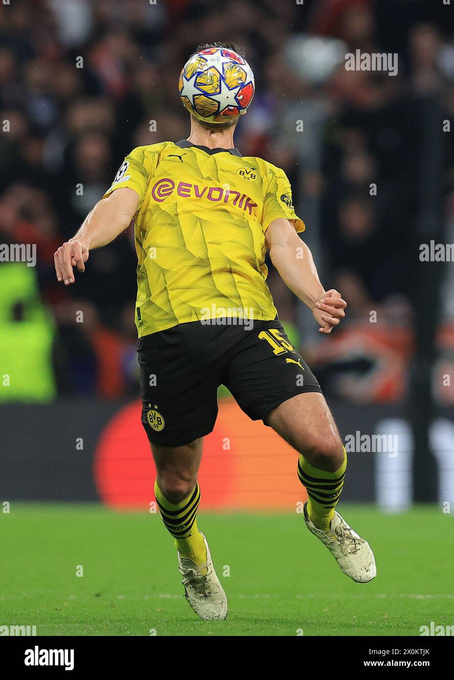 Madrid, Spagna. 10 aprile 2024. Mats Hummels del Borussia Dortmund durante la partita di UEFA Champions League al Wanda Metropolitano di Madrid. Il credito per immagini dovrebbe essere: Paul Terry/Sportimage Credit: Sportimage Ltd/Alamy Live News Foto Stock