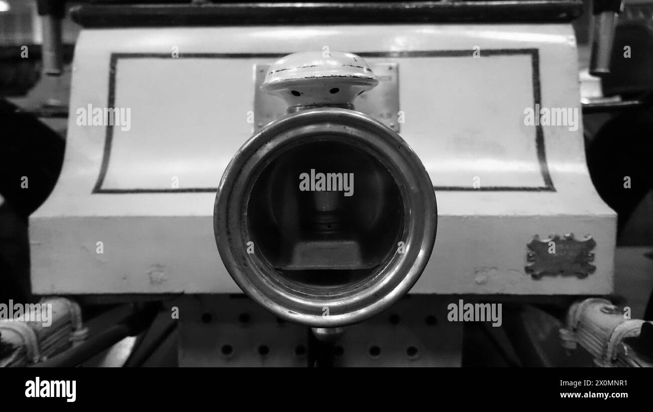 Torino, Italia - 20 giugno 2021: Faro di un'auto d'epoca al Museo dell'Automobile di Torino Foto Stock