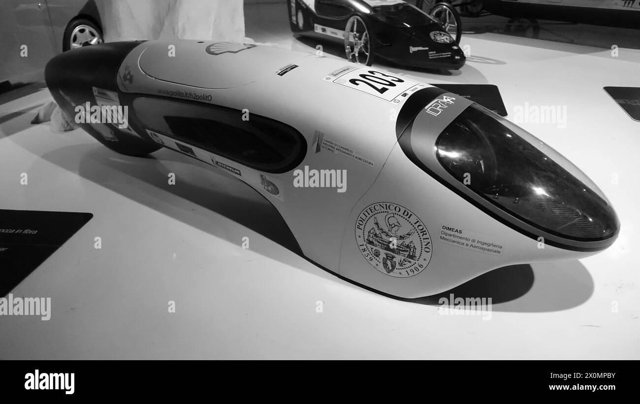 Torino, Italia - 20 giugno 2021: Prototipo di auto moderna presso il Museo dell'Automobile di Torino Foto Stock