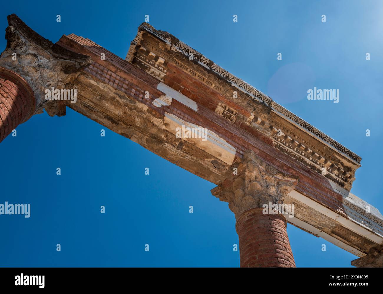 Il sito archeologico di Pompei, nella regione Campania dell'Italia meridionale, vicino alla costa del Golfo di Napoli Foto Stock