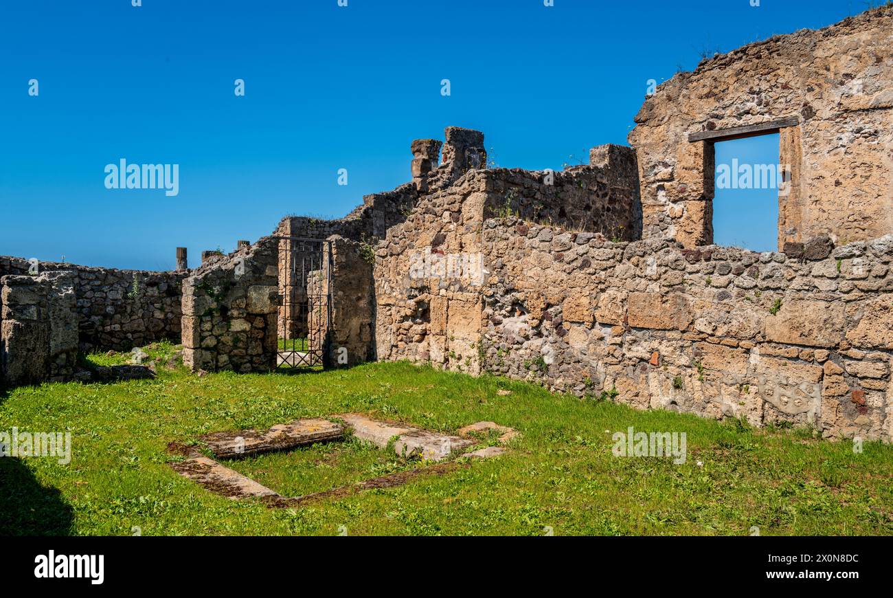 Il sito archeologico di Pompei, nella regione Campania dell'Italia meridionale, vicino alla costa del Golfo di Napoli Foto Stock