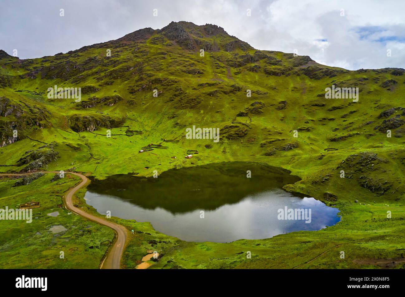 Perù, provincia di Cuzco, paesaggio montano della Valle Sacra degli Inca Foto Stock