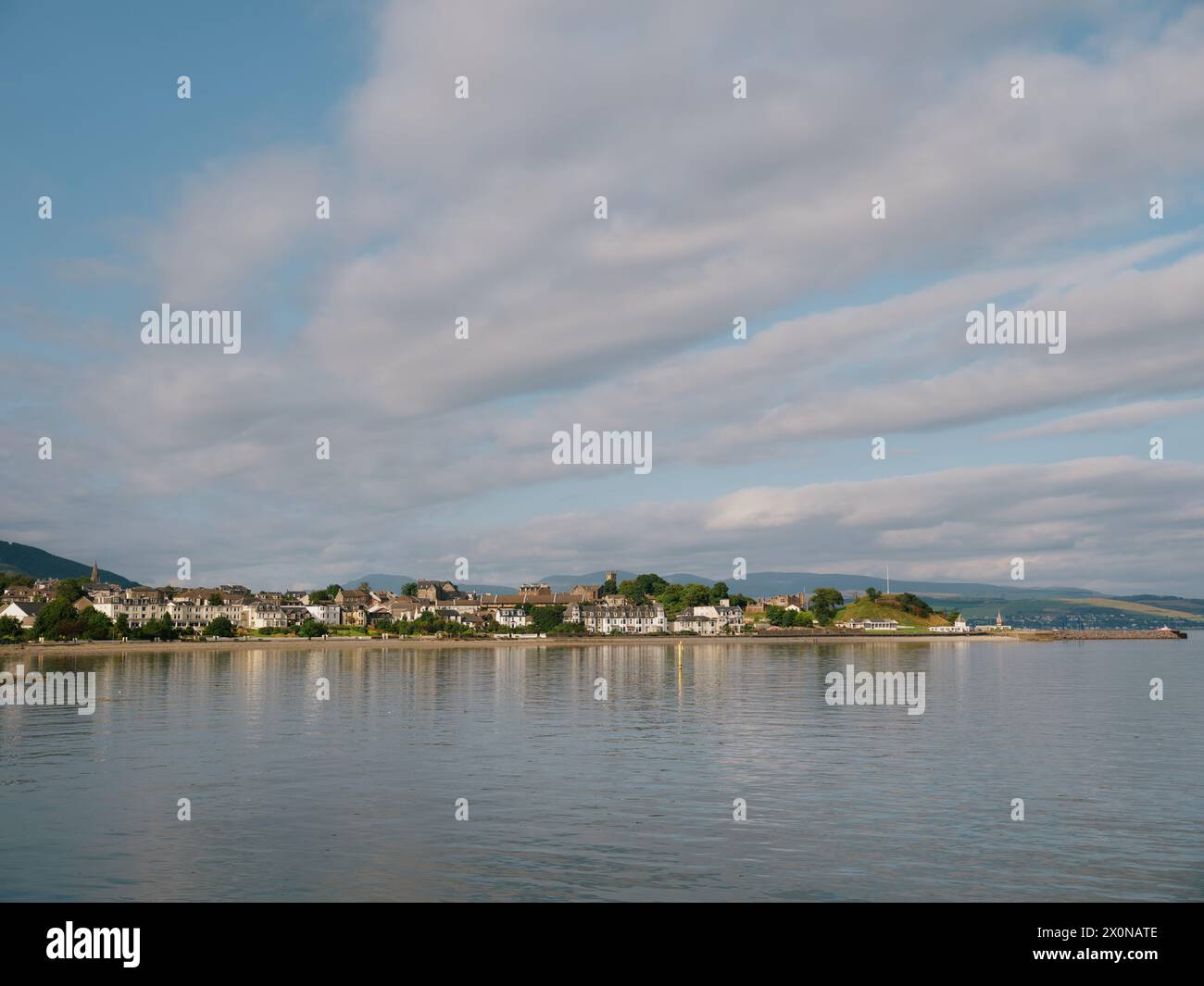 Dunoon sulla Penisola di Cowal, Firth of Clyde, Argyll & Bute, Scozia Regno Unito - litorale estivo scozzese Foto Stock