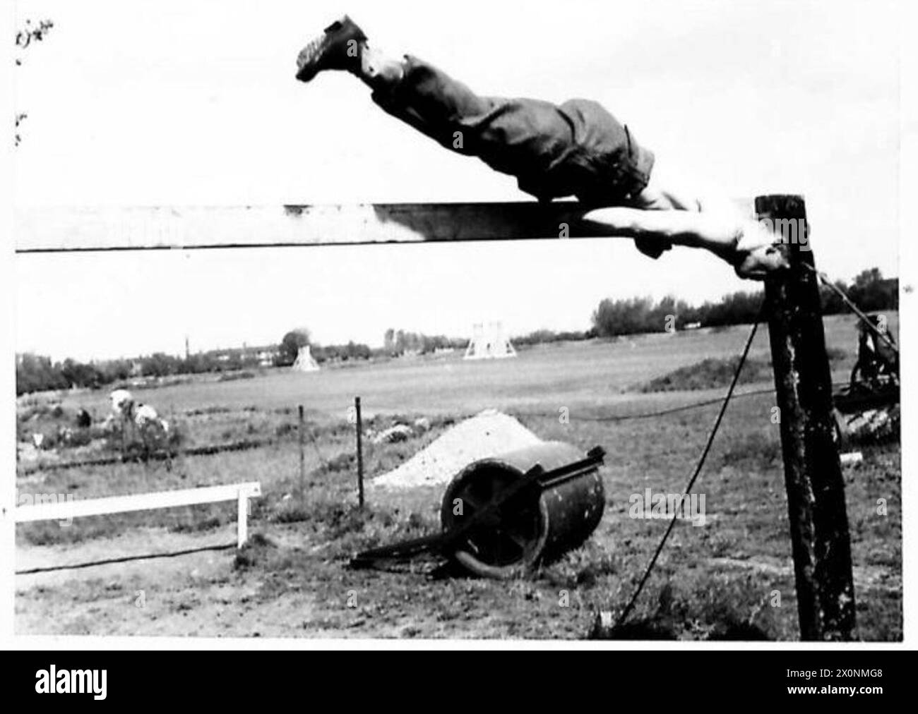 Fotografia che raffigura il personale e le attività dell'esercito britannico in Gran Bretagna durante il 1939-1945. Foto Stock