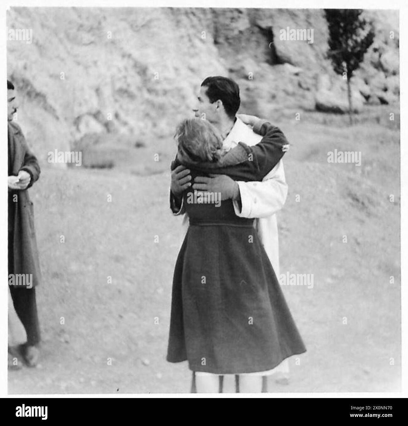 Civili greci furono uccisi ad Atene, con testimoni che identificavano le vittime, illustrando atrocità in tempo di guerra che colpivano non combattenti. Foto Stock