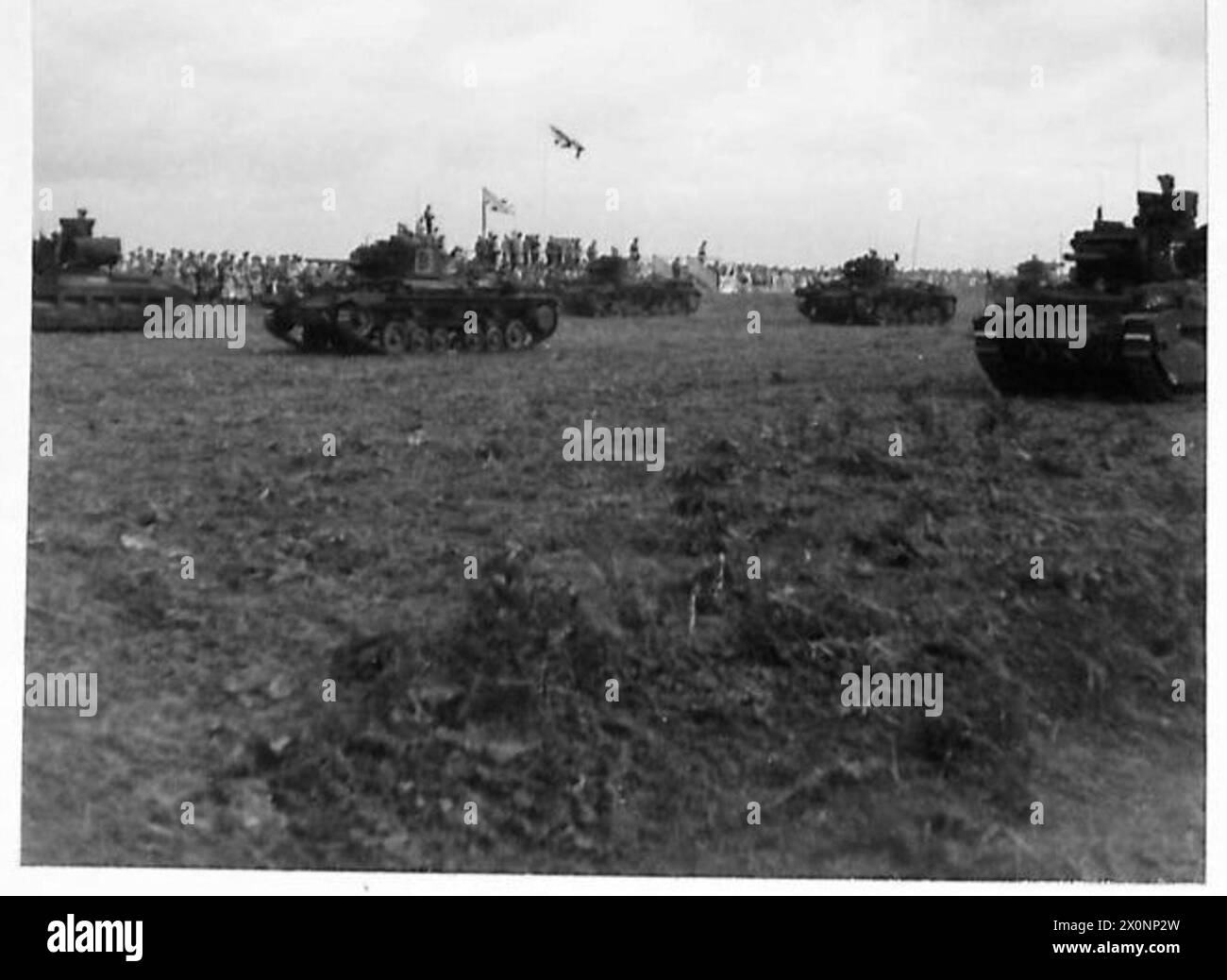 L'esercito britannico in Gran Bretagna è documentato durante il periodo 1939-1945, mostrando personale, unità e attività di addestramento. Foto Stock