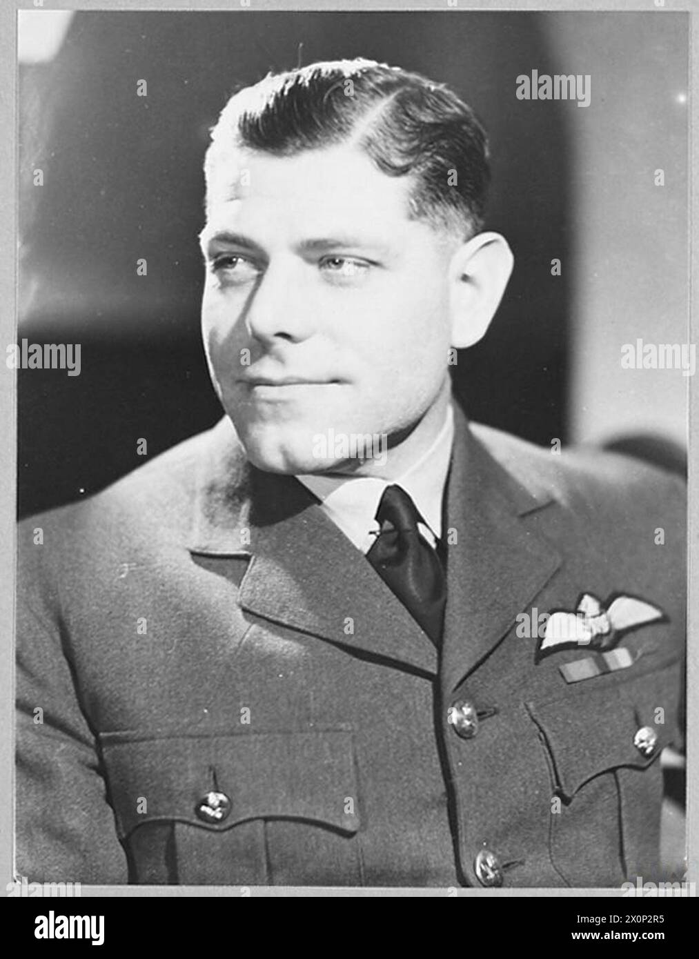 Fotografia negativa che mostra il capitano W.C. Sheen, DSO, ufficiale della RAF. Foto Stock