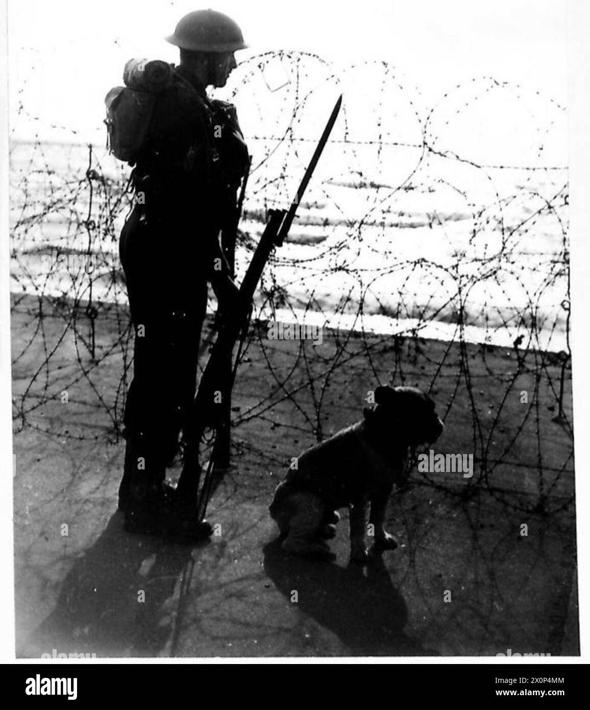 Fotografie delle difese costiere britanniche scattate per il comando meridionale su richiesta di G.O.C.-in-C., destinate all'uso di biglietti natalizi. Foto Stock