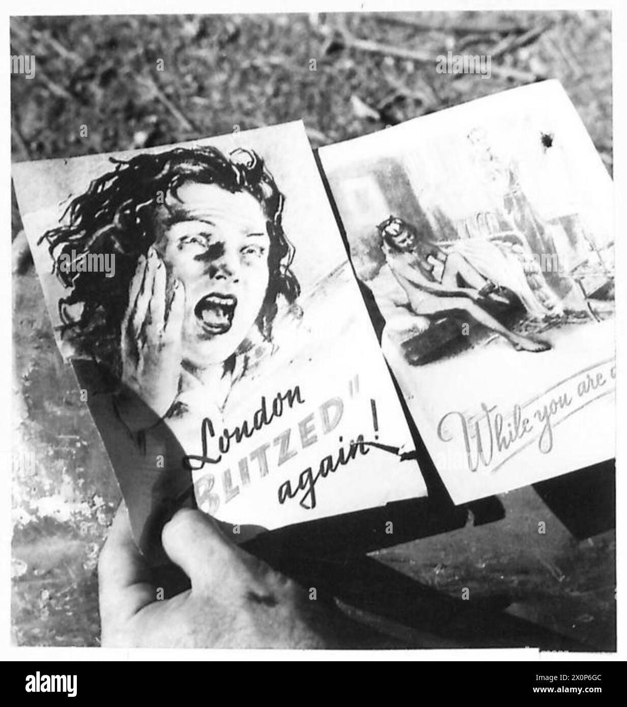 Volantini come "pin Up" e "London blitzed Again" furono distribuiti, mostrando un malinteso tedesco sul morale dei soldati britannici. Foto Stock