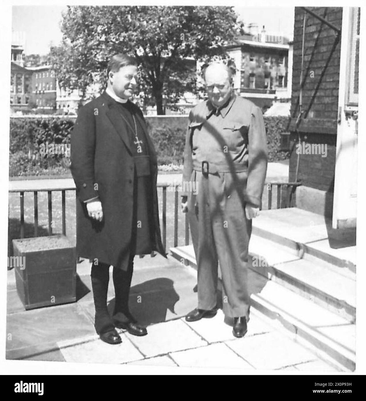 L'arcivescovo di Canterbury è raffigurato con il primo ministro sulla terrazza posteriore del numero 10 di Downing Street. Foto Stock