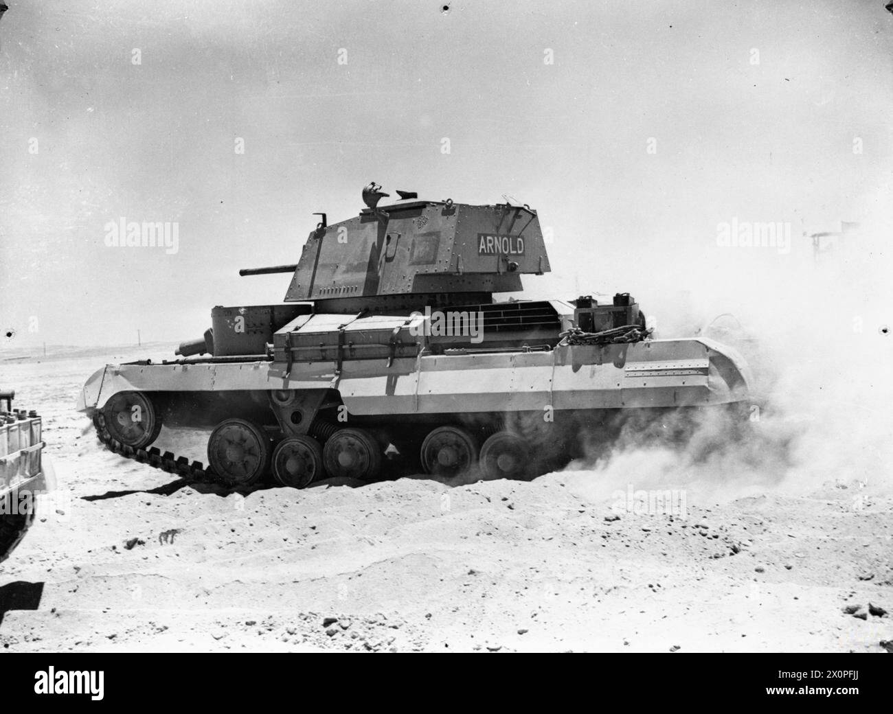 L'ESERCITO BRITANNICO IN NORD AFRICA - il carro armato Mk i (A9), "Arnold", del 1st RTR (Royal Tank Regiment), Abbasia, Egitto, 30 maggio 1940 British Army, 1st Royal Tank Regiment Foto Stock