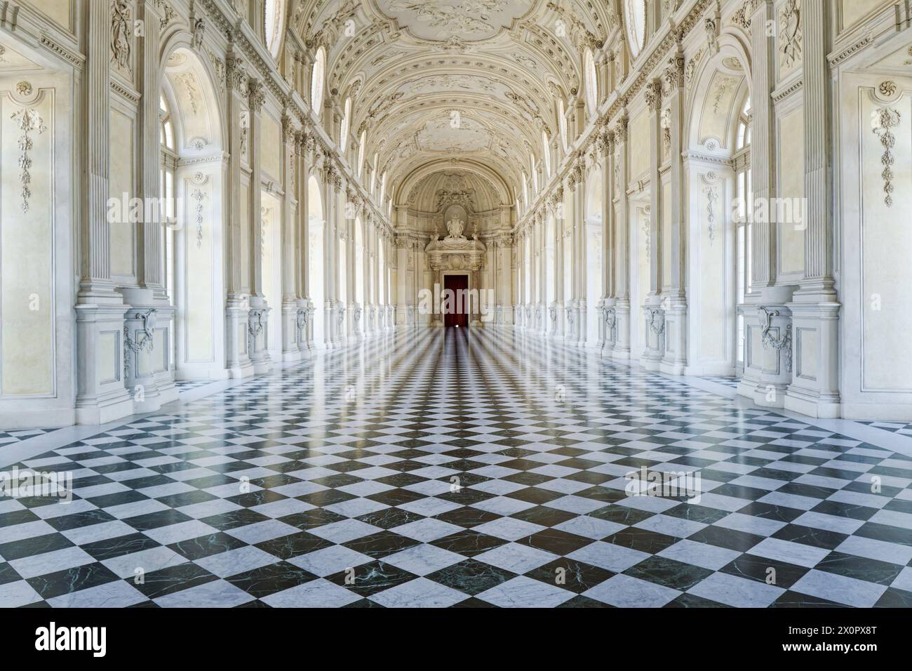 Vista della grande Galleria (sala di Diana) del Palazzo reale di Venaria. Credito: Alamy Stock Photo Foto Stock