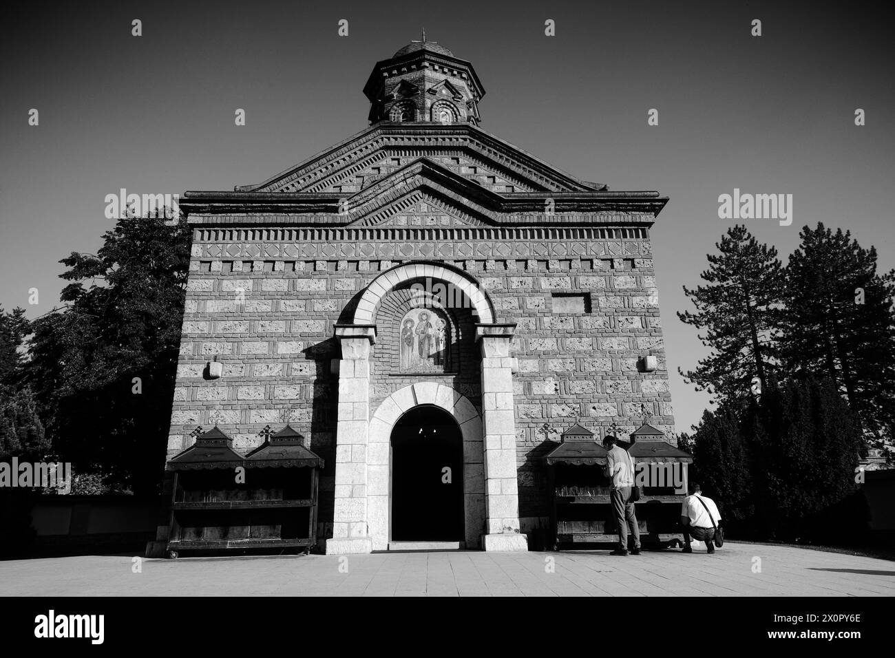 Chiesa bianca e nera del monastero di Lelic, Valjevo, Serbia Foto Stock