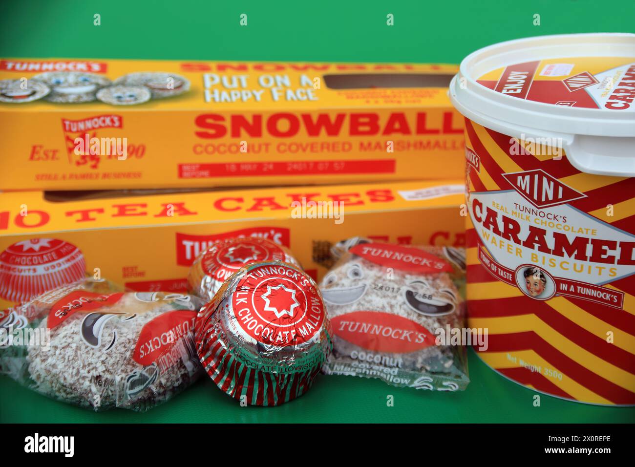Le palle di neve e le torte da tè di Tunnock Foto Stock