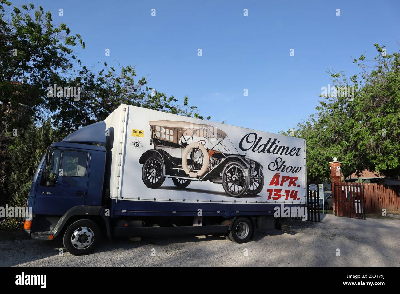 13 aprile 2024, Budapest, Ungheria - Oldtimer Show nel Parco storico delle ferrovie ungheresi - Credit Ilona Barna BIPHOTONEWS, Alamy Live News Foto Stock