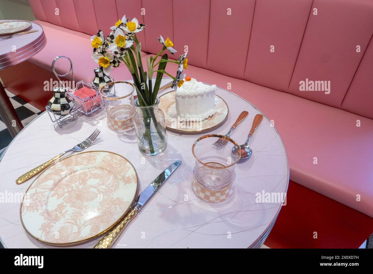 Mackenzie-Childs SoHo Store Interior, New York City, USA 2024 Foto Stock