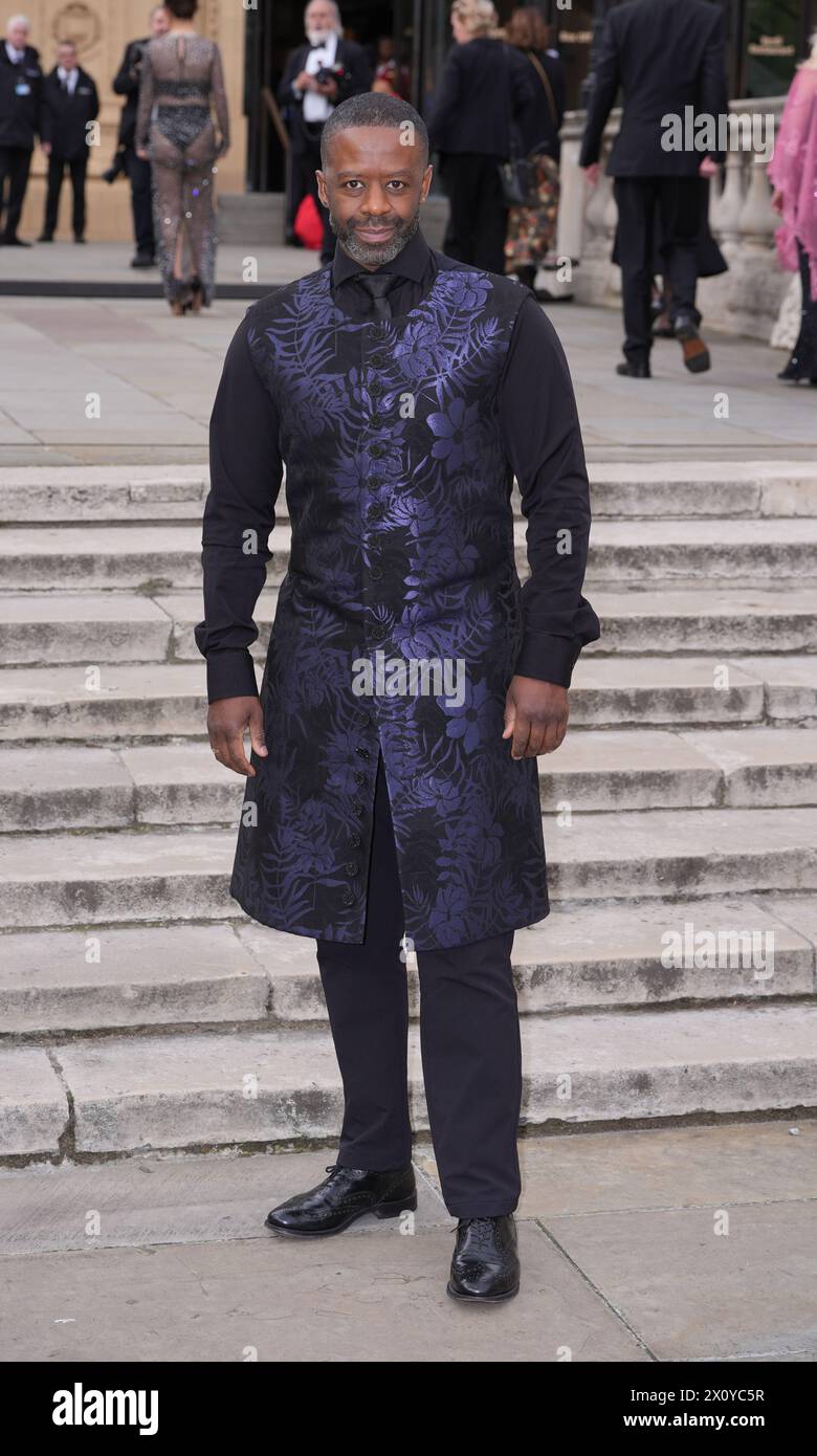 Adrian Lester partecipa agli Olivier Awards alla Royal Albert Hall di Londra. Data foto: Domenica 14 aprile 2024. Foto Stock