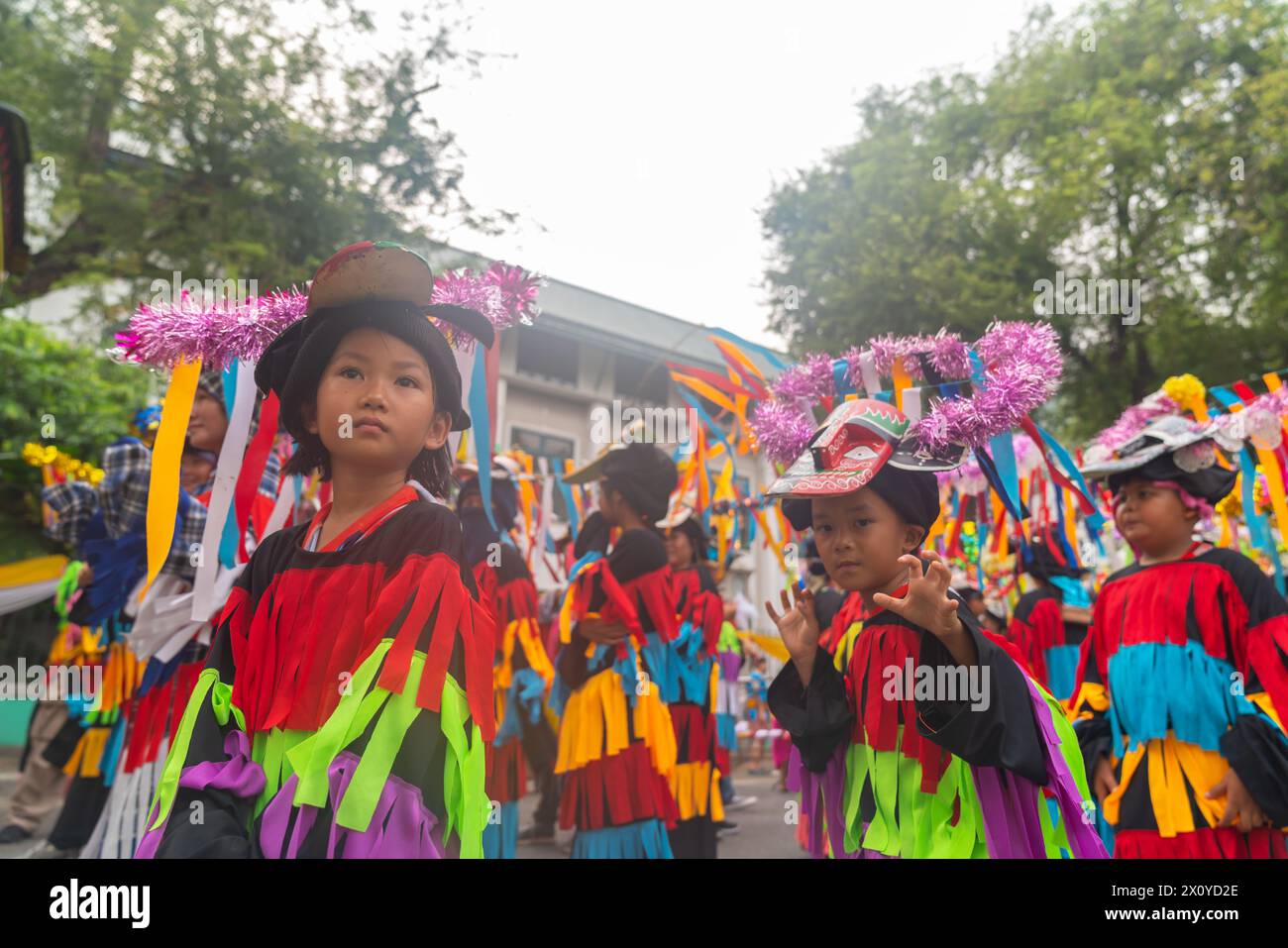 Bangkok, Tailandia - 11 aprile 2024: Processione Nang Noppamas il giorno di Songkran Softpower per l'organizzazione di un grande evento di Songkran si sono svolte processioni da Foto Stock