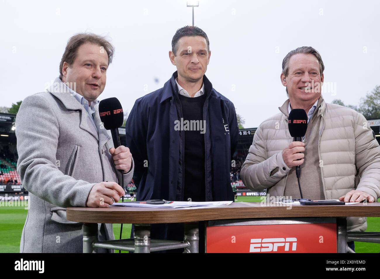 Torrevieja, Spagna. 14 aprile 2024. TORREVIEJA, SPAGNA - 14 APRILE: Il capo allenatore Rogier Meijer del NEC riceve un'intervista durante la partita di qualificazione olimpica tra Spagna e Paesi Bassi al Palacio de los Deportes de Torrevieja il 14 aprile 2024 a Torrevieja, Spagna. (Foto di Henk Seppen/Orange Pictures) credito: Orange Pics BV/Alamy Live News Foto Stock