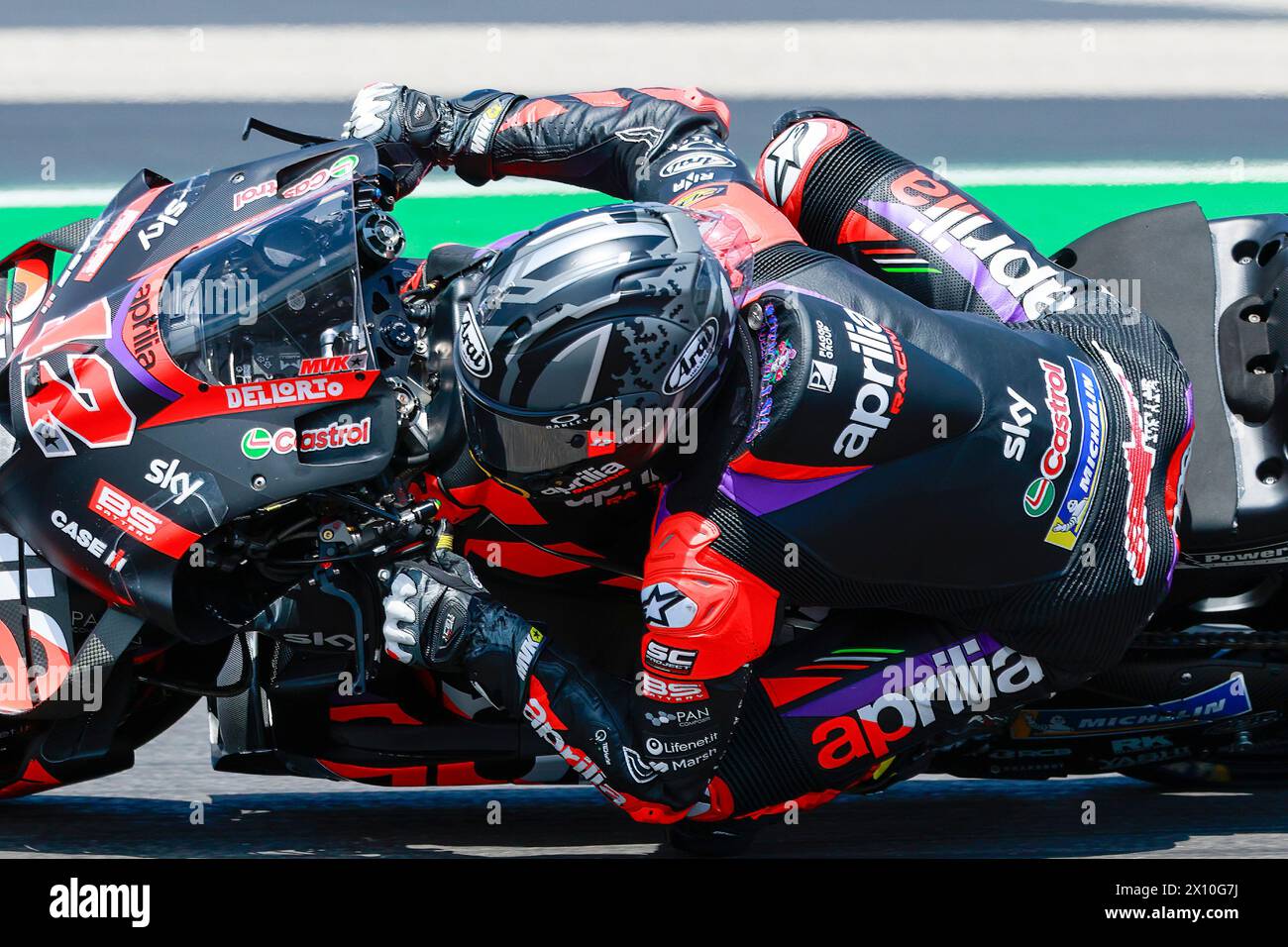 Austin, Texas, Stati Uniti. 14 aprile 2024. Vincitore della gara e pilota spagnolo dell'Aprilia Racing MAVERICK VINALES (12) e vincitore del MotoGP Red Bull Grand Prix of the Americas sul Circuit of the Americas. (Immagine di credito: © Mark Fann/ZUMA Press Wire) SOLO PER USO EDITORIALE! Non per USO commerciale! Crediti: ZUMA Press, Inc./Alamy Live News Foto Stock