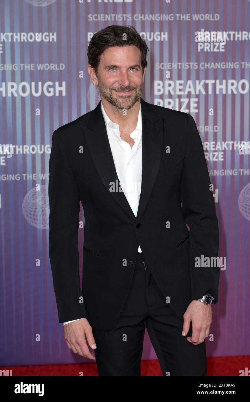 LOS ANGELES, STATI UNITI. 13 aprile 2024: Bradley Cooper ai Breakthrough Prize Awards 2024 all'Academy Museum. Immagine: Paul Smith/features flash Foto Stock