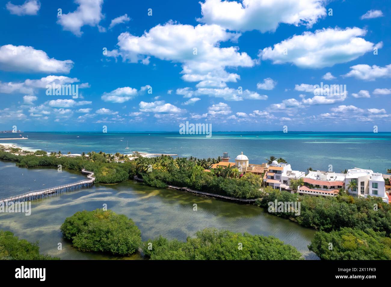 Vista droni sulla zona degli hotel di Cancun, Messico Foto Stock