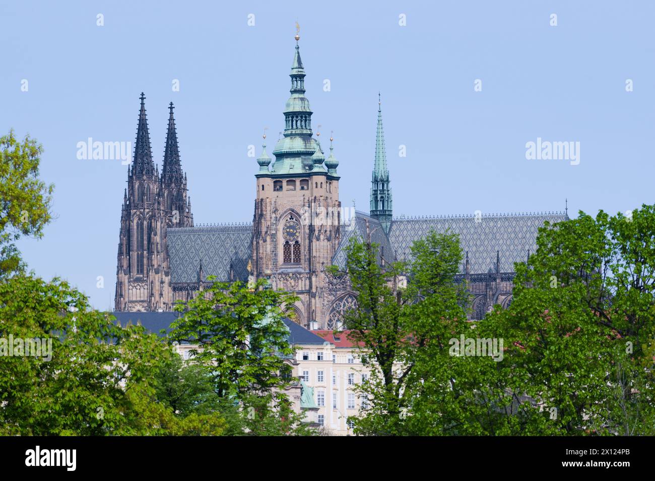 Castello di Praga - punto di riferimento della capitale della repubblica Ceca. Sede principale del presidente ceco. Centro storico di Praga. Foto Stock