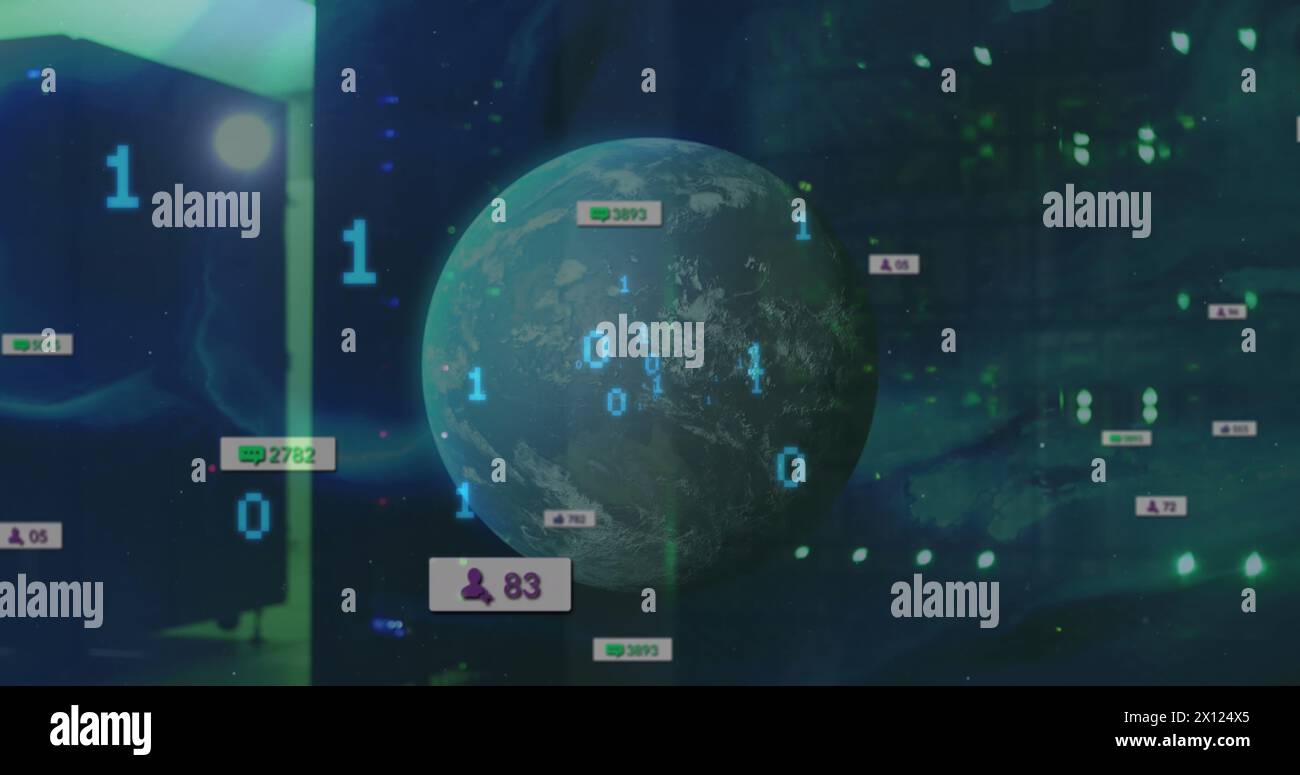 Immagine delle icone dei social media e della codifica binaria rispetto al globo rotante e allo spot luminoso Foto Stock