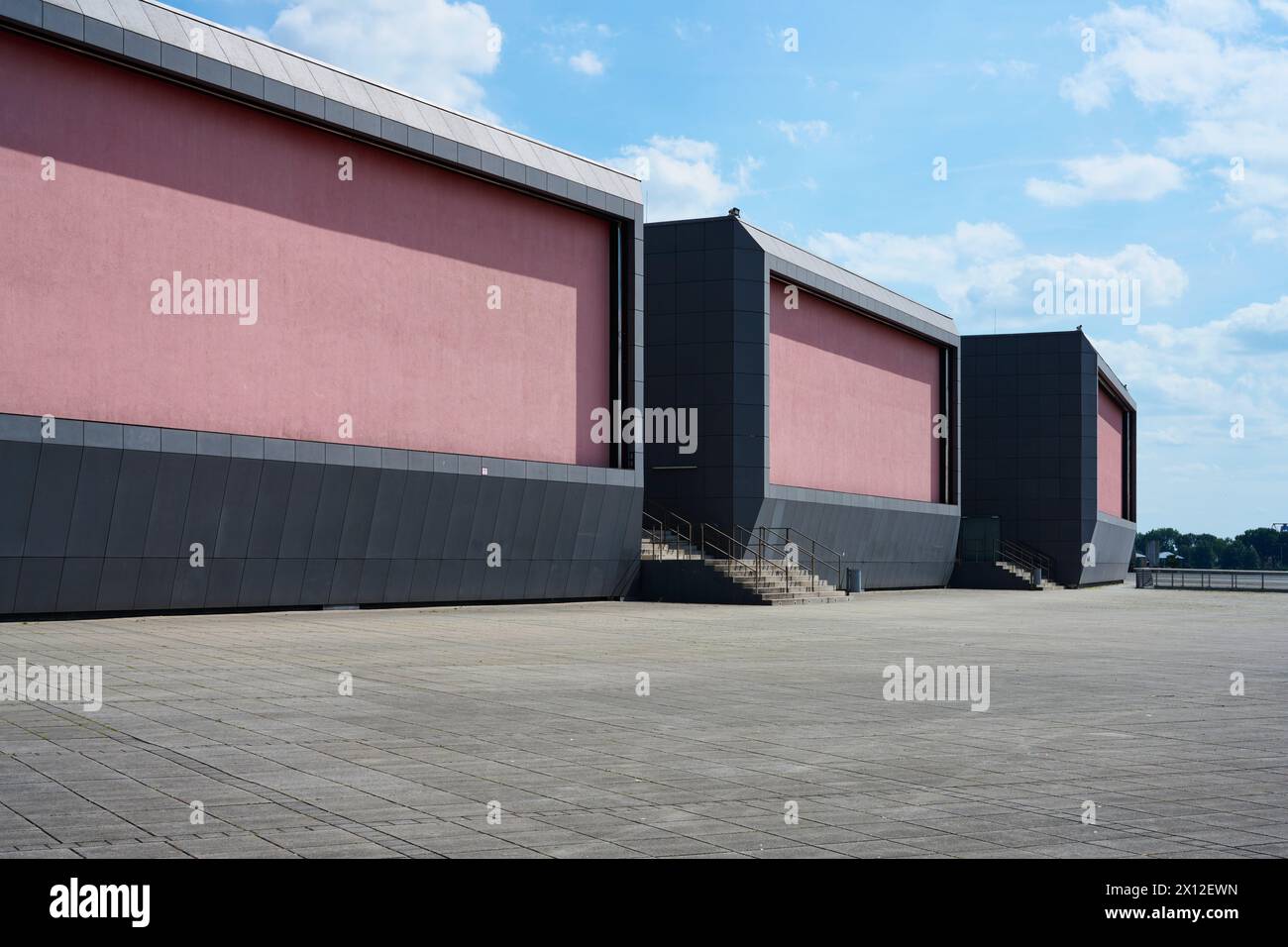 Kinos auf der Rückseite eines Einkaufszentrums Foto Stock