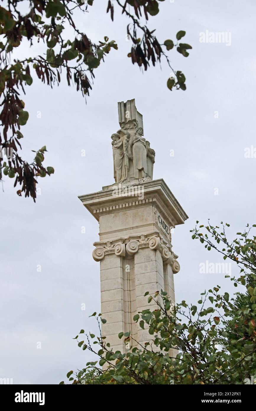 Monumento a la Constitucion de 1812 in Plaza de Espana, Cadice Foto Stock