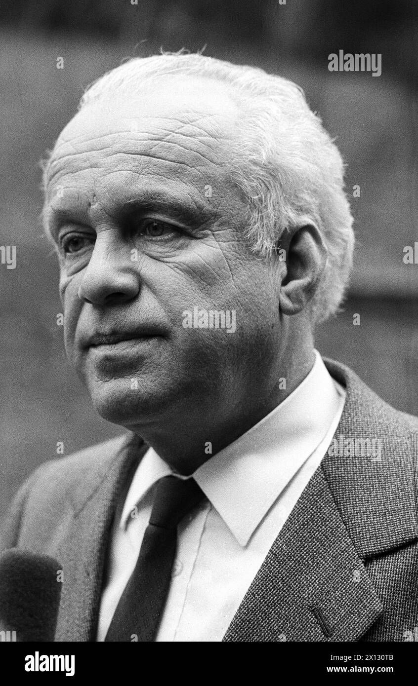 Josef Ratzenboeck, governatore della provincia austriaca alta Austria, catturato a Vienna il 19 febbraio 1987. - 19870219 PD0004 - Rechteinfo: Diritti gestiti (RM) Foto Stock