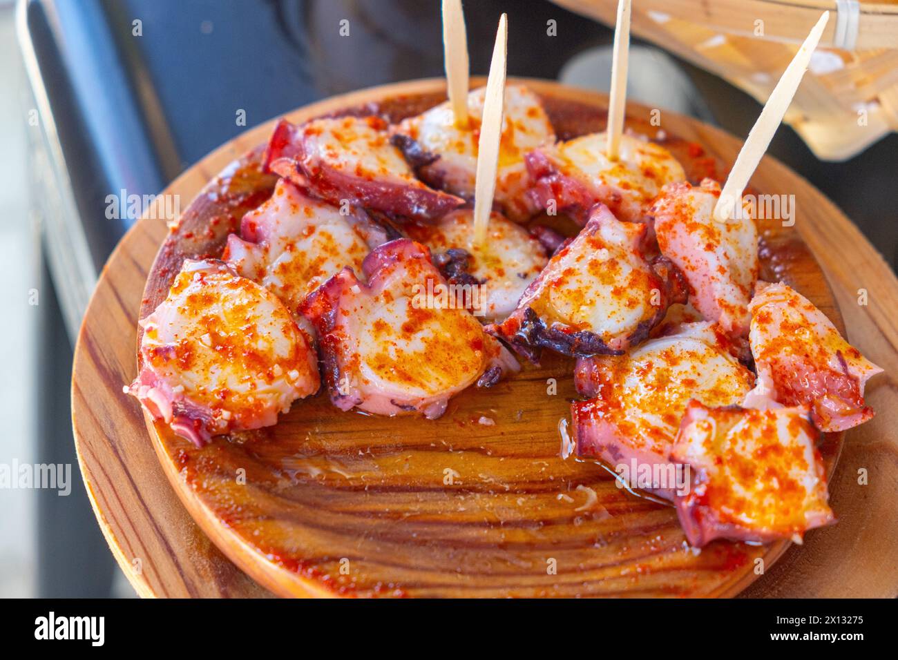 Pulpo a feira, ricetta tradizionale per cucinare il polpo in Galizia, Spagna Foto Stock