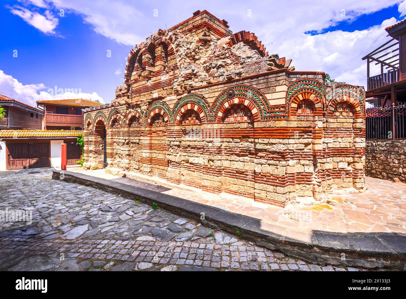 Nesebar, Bulgaria. Chiesa dei Santi Arcangeli Michele e Gabriele, Mesembria medievale. Foto Stock