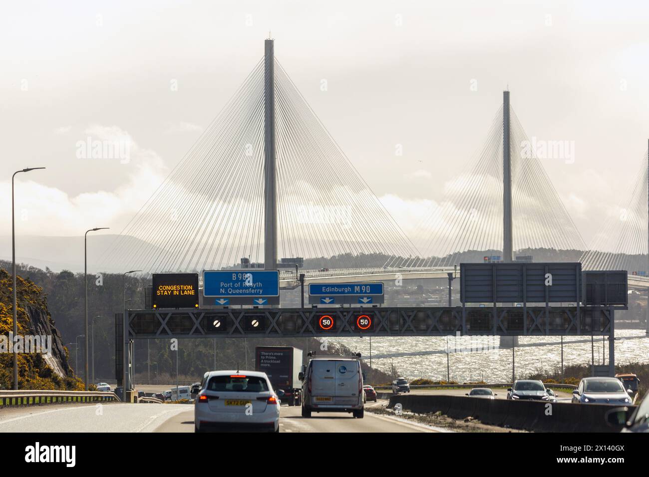 Guida verso Queensferry Crossing sulla M90 Foto Stock