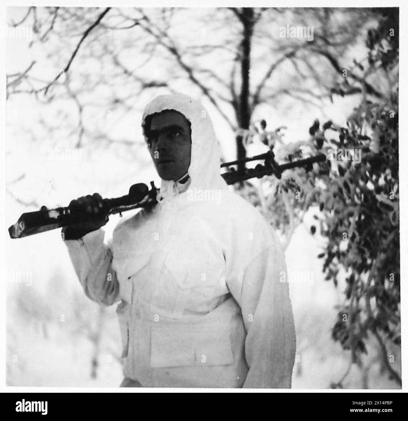 Il soldato Sutton di Swanley è schierato in un luogo chiamato fronte bianco come parte delle operazioni del 21st Army Group della British Army. Foto Stock