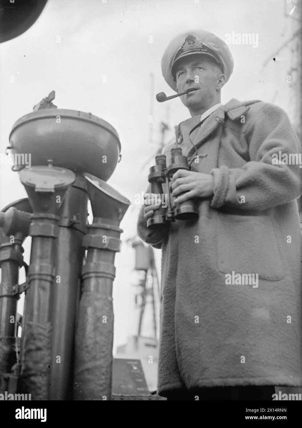 La HMS Quilliam e la HMS Raider intercettarono un traghetto tedesco per munizioni con due i-boat al largo di Corfù il 9-10 novembre 1943, causando l'affondamento di un i-boat e la cattura di un altro, con operazioni conclusive a Brindisi, in Italia. Foto Stock