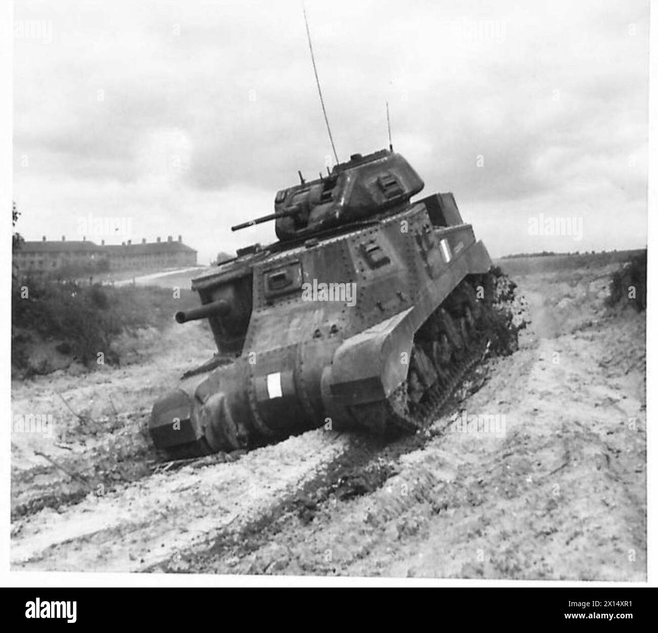 Il carro armato americano M3 Medium "General Grant" opera sul campo durante le esercitazioni dell'esercito britannico in Inghilterra. Foto Stock