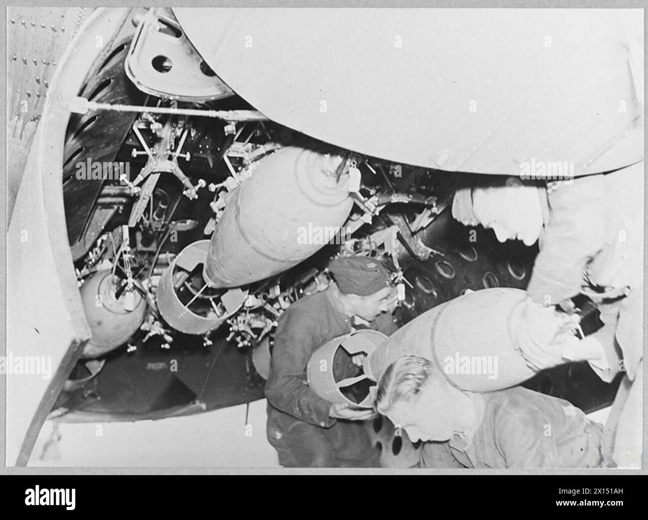 Lockheed Hudson Aircraft, utilizzato dal RAF Coastal Command, serve come aerei da ricognizione e bombardamento. Sono confortevoli, manovrabili ed efficaci in combattimento, scortando la navigazione mercantile, attaccando U-Boot e eseguendo bombardamenti di precisione sulla Germania e sui territori occupati dai nemici. Foto Stock