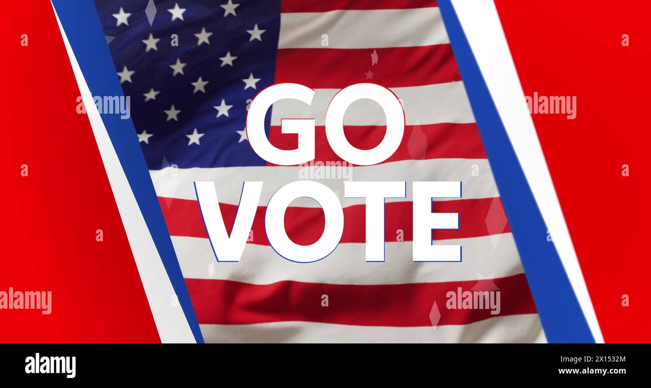Immagine del testo Go Vote e della bandiera americana con amici felici e diversi che celebrano e sventolano le bandiere Foto Stock