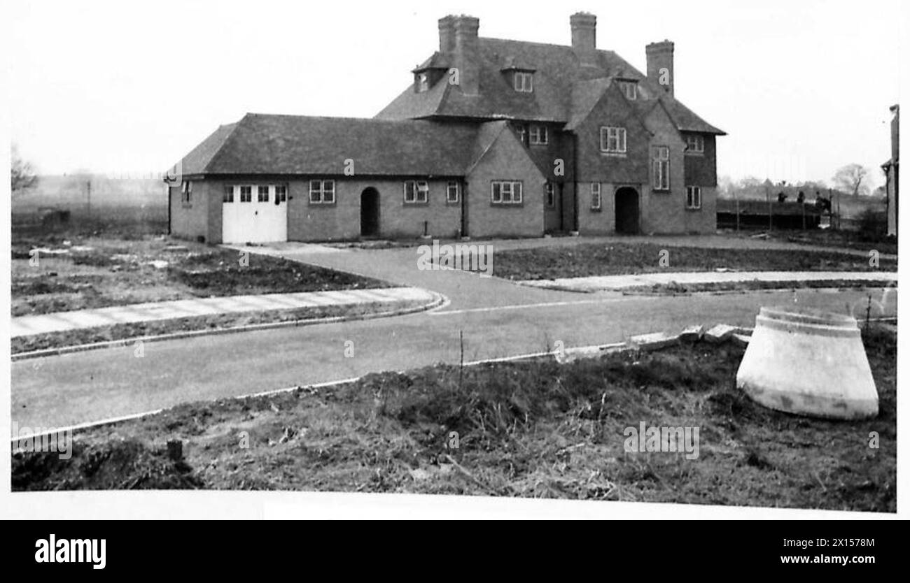 Fotografie del Central Ordnance Depot di Donnington vicino a Wellington, che mostrano edifici e strutture di deposito per forniture militari. Foto Stock