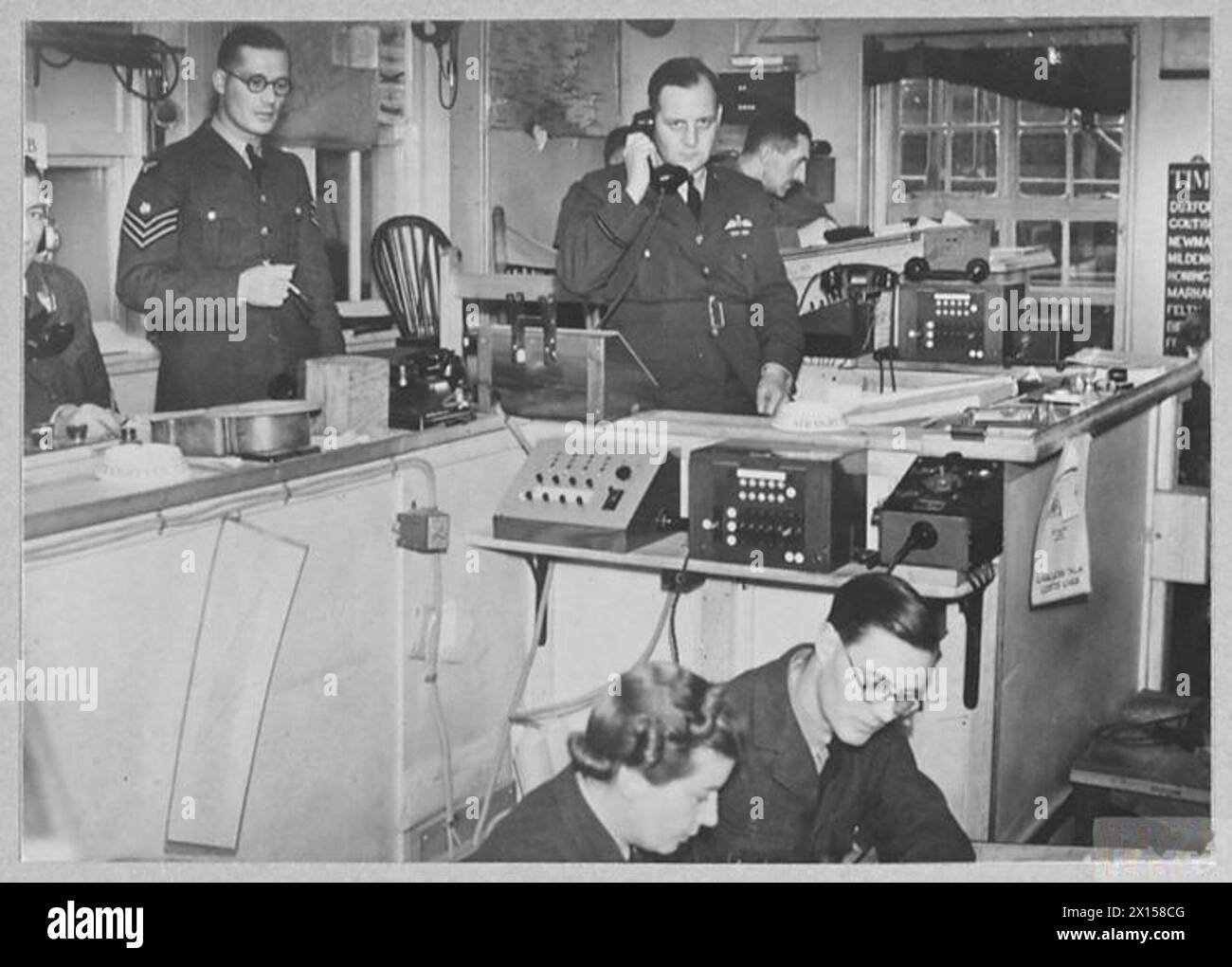 Sala operativa presso il quartier generale del RAF Fighter Command a Duxford, che coordina le missioni aeree nel periodo 1939-1945. Foto Stock