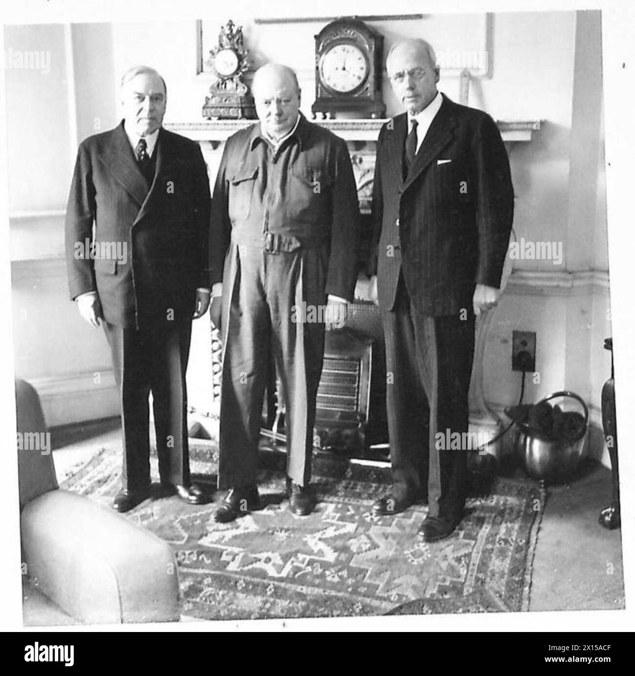 Tre primi ministri sono raffigurati al numero 10, che mostra una visita militare formale, British Army. Foto Stock