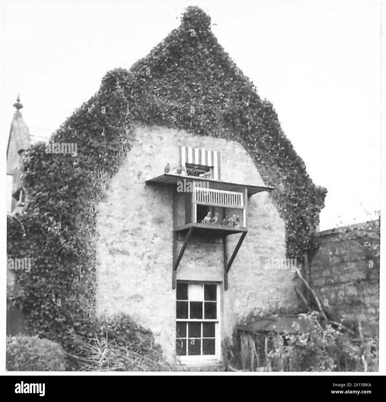 Vista esterna di un loft utilizzato dal Royal Corps of Signals. Registrazione fotografica, British Army. Foto Stock