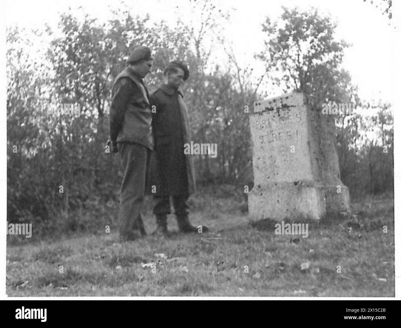 Le truppe britanniche lessero una tavoletta di pietra su Princes Street che segnava il luogo in cui le forze sudafricane combatterono a Delville Wood durante la prima guerra mondiale, 1914-1918. Foto Stock