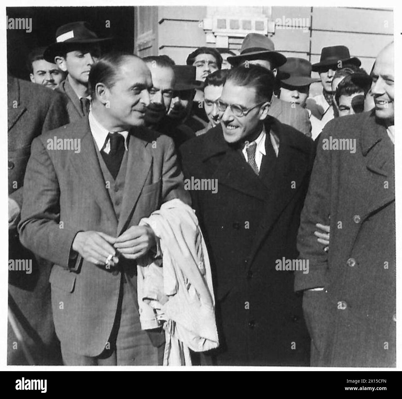 Tedeschi Spano incontra Longobardi durante un incontro del fronte di Liberazione Nazionale in Italia, British Army Foto Stock