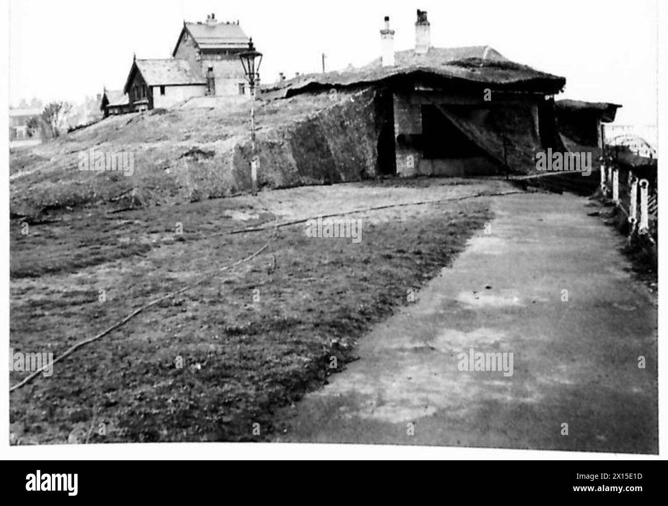 Un sito di cannoni da 6 pollici a Southwold sulla costa orientale è mimetizzato come parte dei preparativi difensivi dell'esercito britannico. Foto Stock