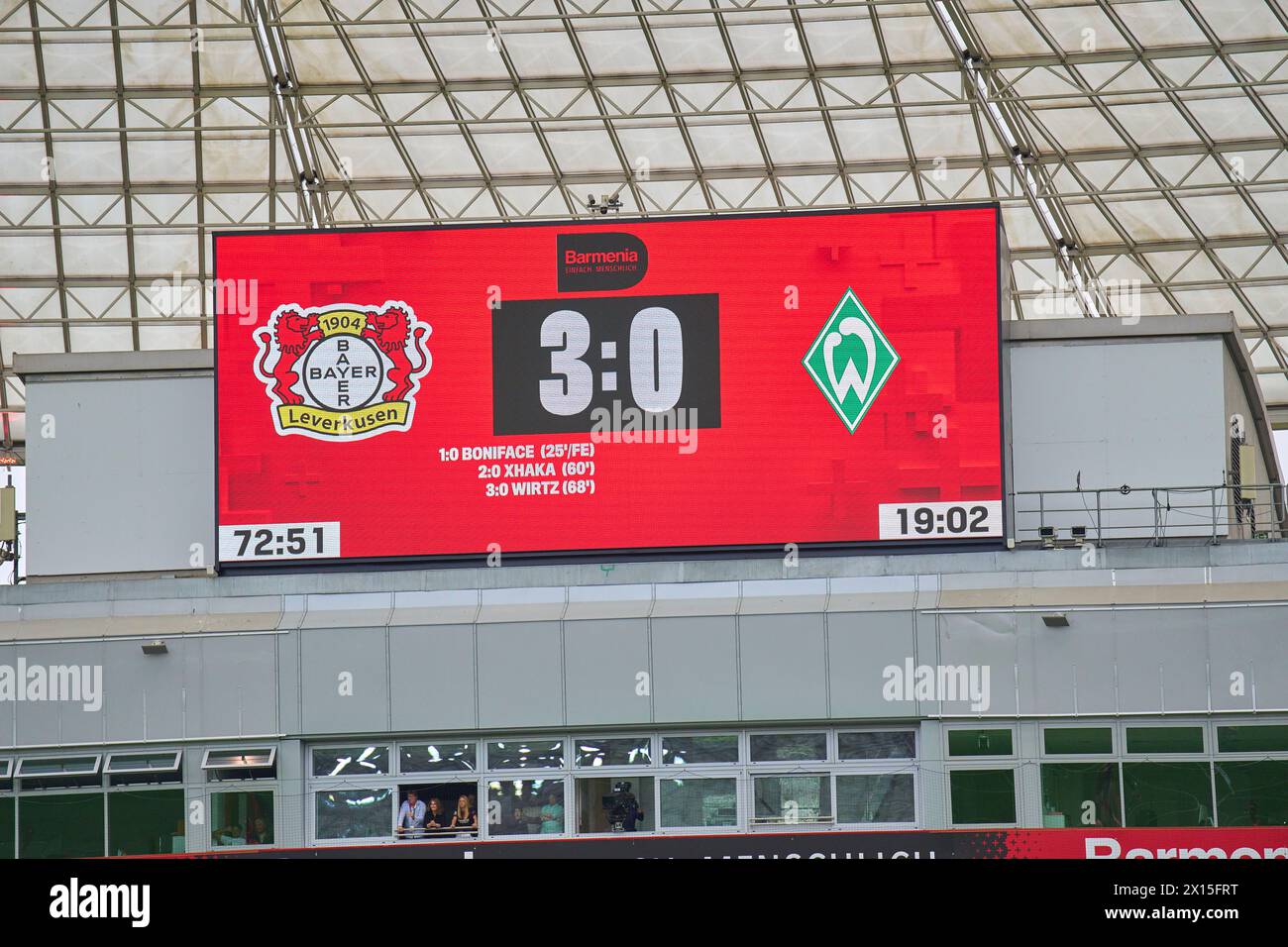 Tabellone, schermo, tabellone, digitale, LED, display, monitor, risultato finale, anzeigetafel, Ergebnis, Anzeige, nel match BAYER 04 LEVERKUSEN - SV WERDER BREMA 5-0 il 14 aprile 2024 a Leverkusen, in Germania. Stagione 2023/2024, 1.Bundesliga, giorno di partita 29, 29.Spieltag fotografo: Immagini ddp / STAR-images - LE NORMATIVE DFL VIETANO QUALSIASI USO DI FOTOGRAFIE come SEQUENZE DI IMMAGINI e/o QUASI-VIDEO - Foto Stock