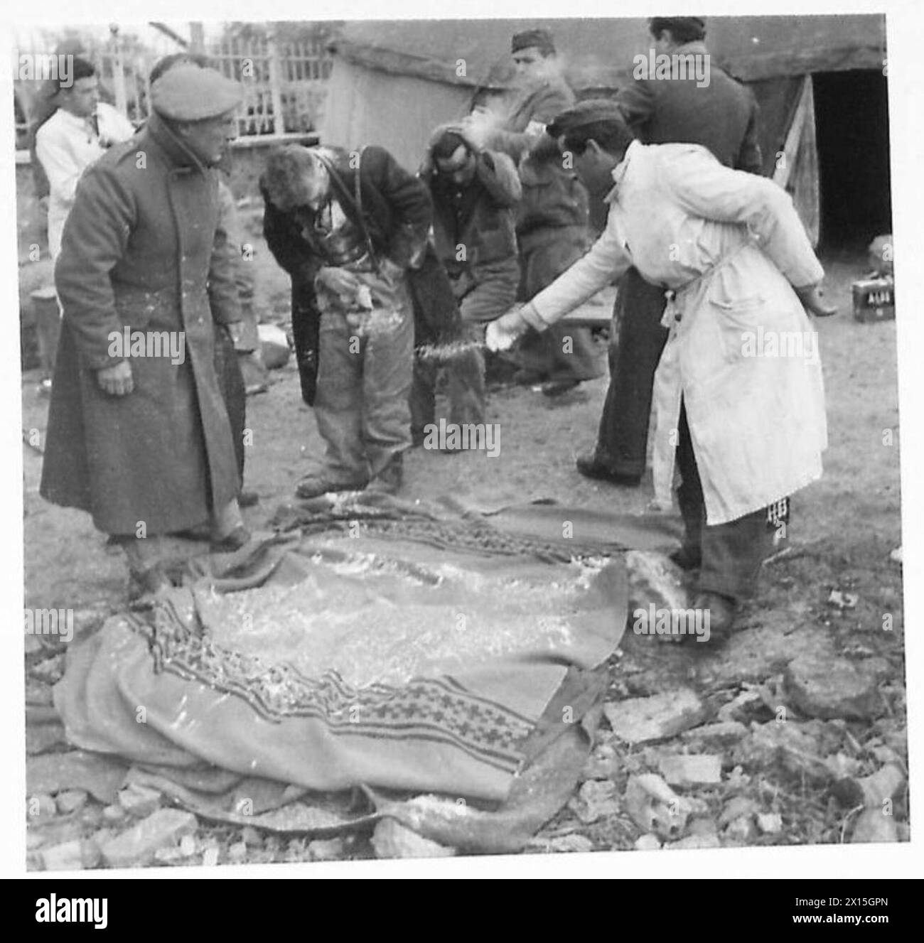 Le coperte dei prigionieri di guerra furono disinfettate ad Atene per mantenere l'igiene e prevenire la diffusione di malattie tra i detenuti. Foto Stock