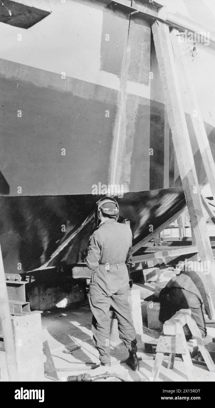 Il rimorchiatore di pre-assemblaggio Dunston è preparato per l'assemblaggio e lo spiegamento nelle operazioni navali, garantendo la preparazione della nave. Foto Stock